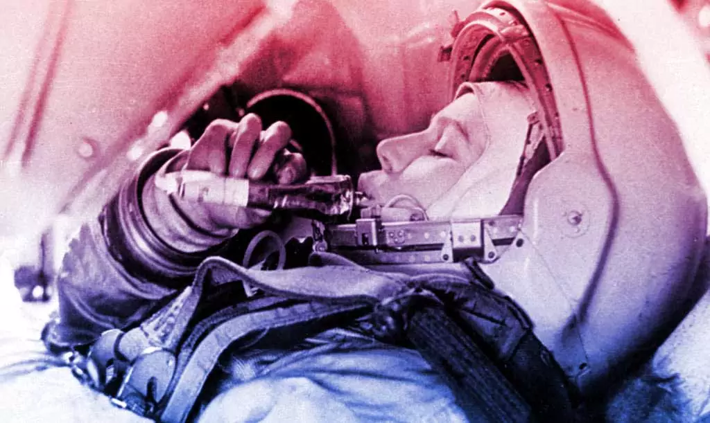 Pierwsza kobieta w Kosmosie – Walentyna Władimirowna Tierieszkowa – Krótka biografia
